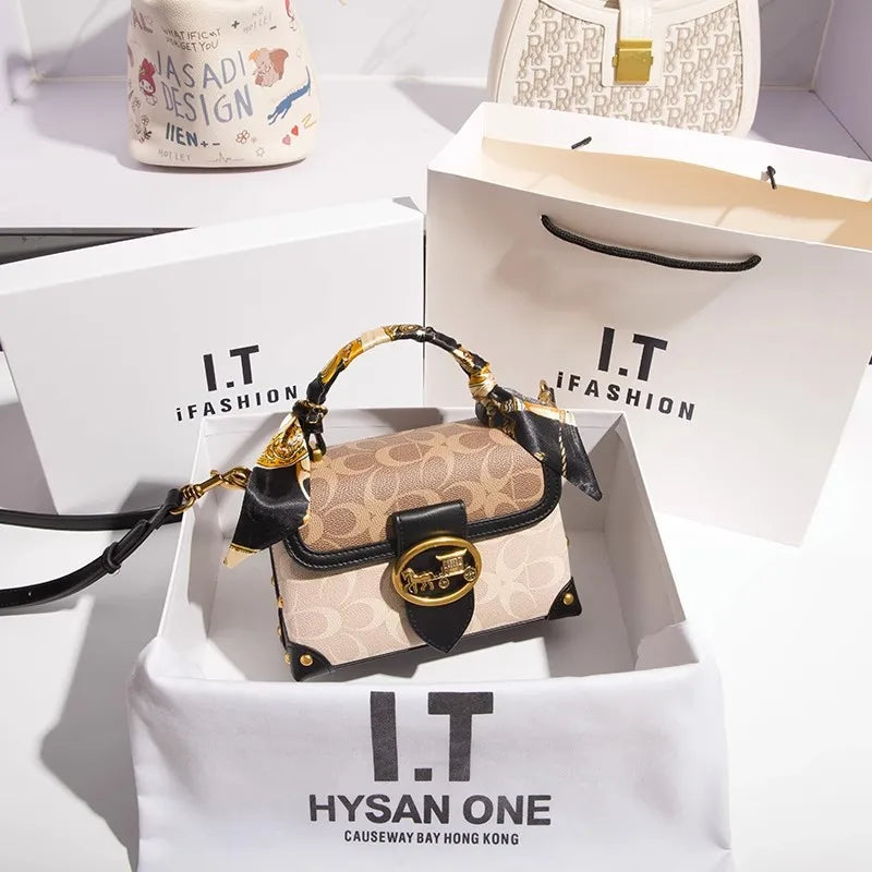 New minimalist and fashionable small handbag, contrasting color women's bag, high-end carriage crossbody bag, portable box bag