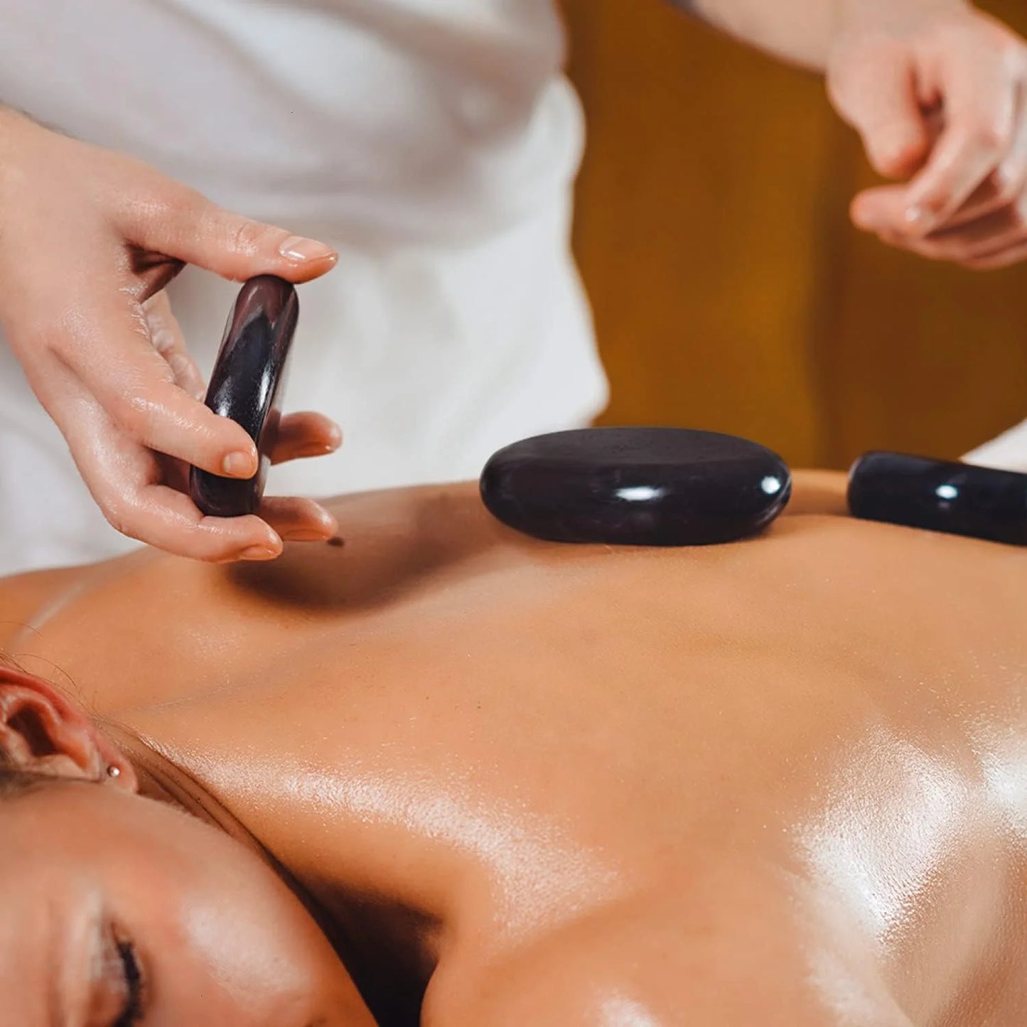 Hot Stones for Massage 4 Large and 2 Medium Basalt Stones Set Hot Rocks Massage Stones for Spa, Relaxing, Healing